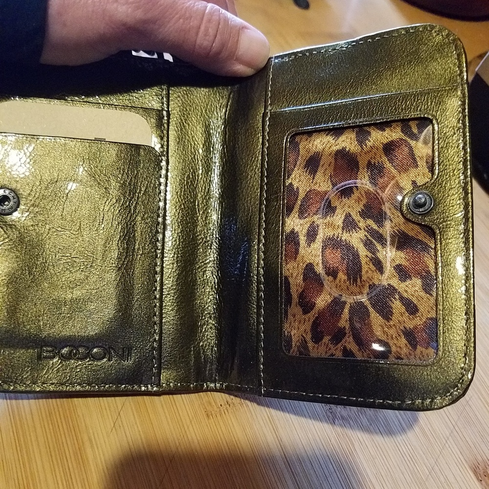 Boconi Crossbody Wallet BRAND NEW - Picture 4 of 8